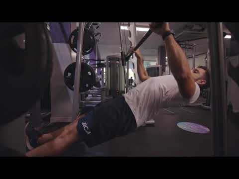 Smith Machine Inverted Row - RCA Fitness